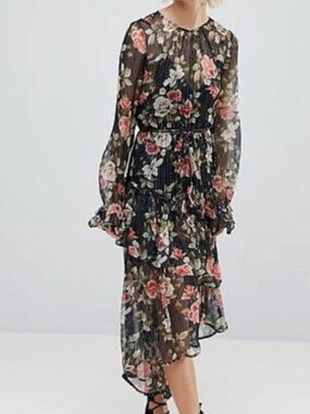 Chelsea & Violet Chiffon Sheer Floral Dress Gold metallic stripes, Small